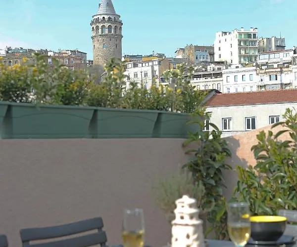 Aras * イスタンブール